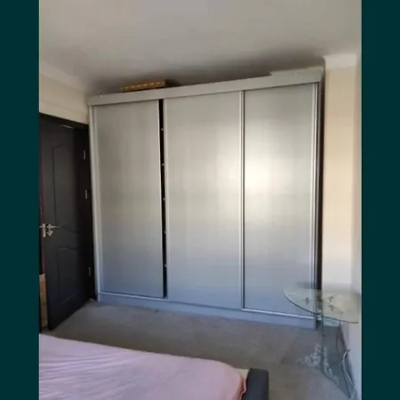2 Apartment *